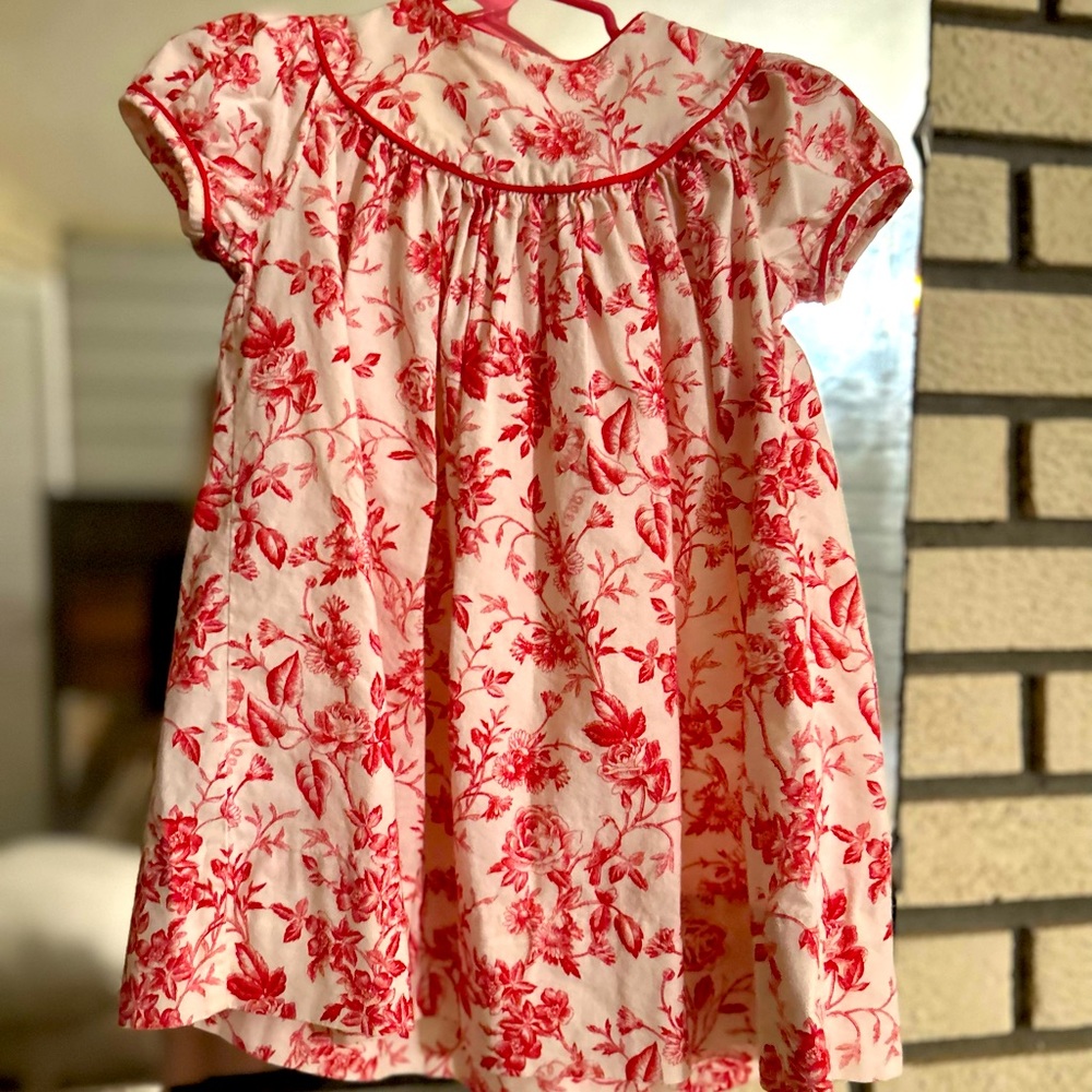 Kellys Kids Dress! Such a simple sweet dress, worn once! Retired print